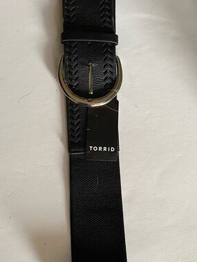 NWT Torrid 1X Belt Black Stretch 14 16 Silver Hardware 2.5 Inches Wide